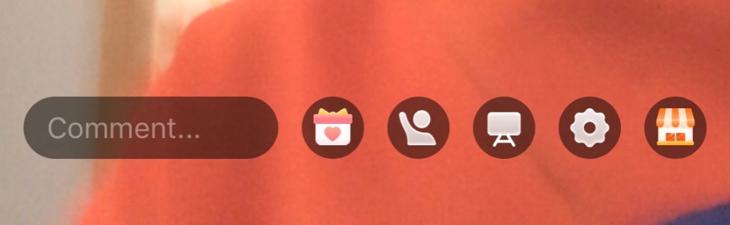cropped screenshot of the bottom of the screen on HelloTalk where you can see the chat box and tool icons for managing your live stream